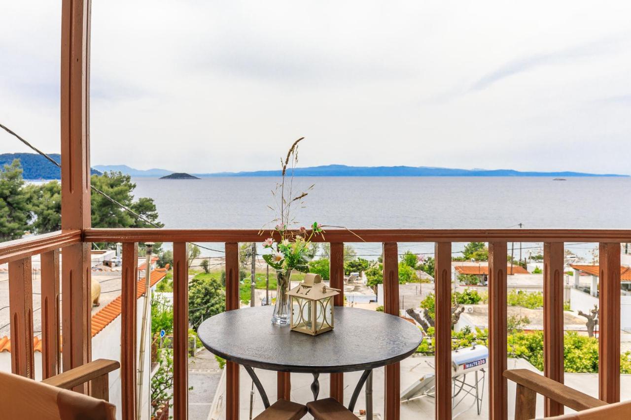 Lilian Beachfront Apartments Neo Klima Ngoại thất bức ảnh
