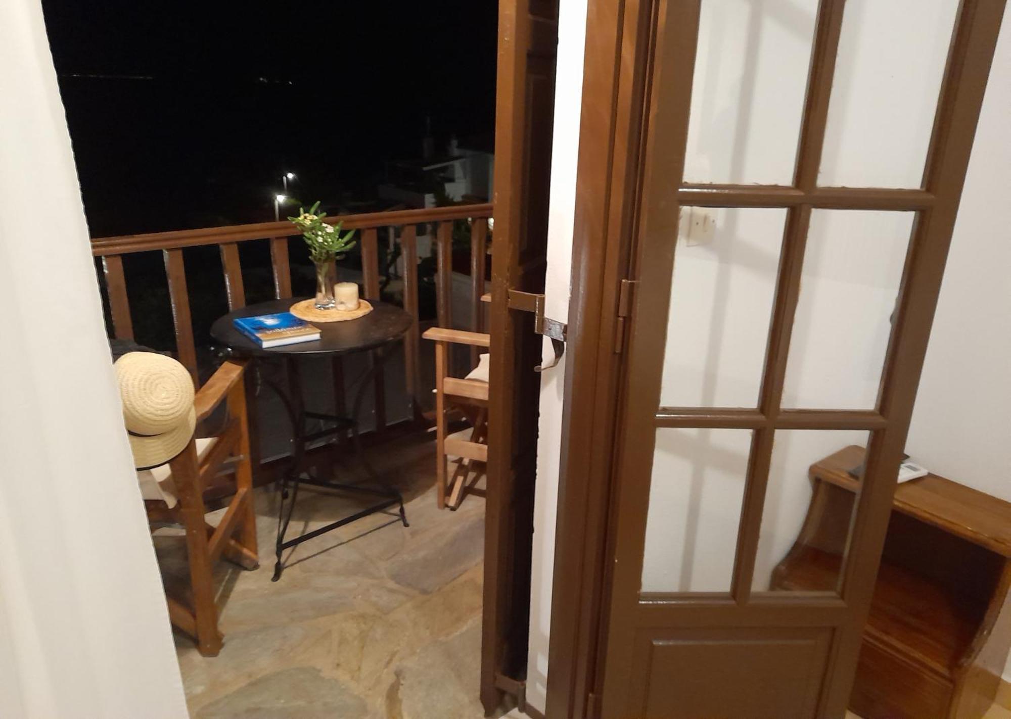 Lilian Beachfront Apartments Neo Klima Ngoại thất bức ảnh