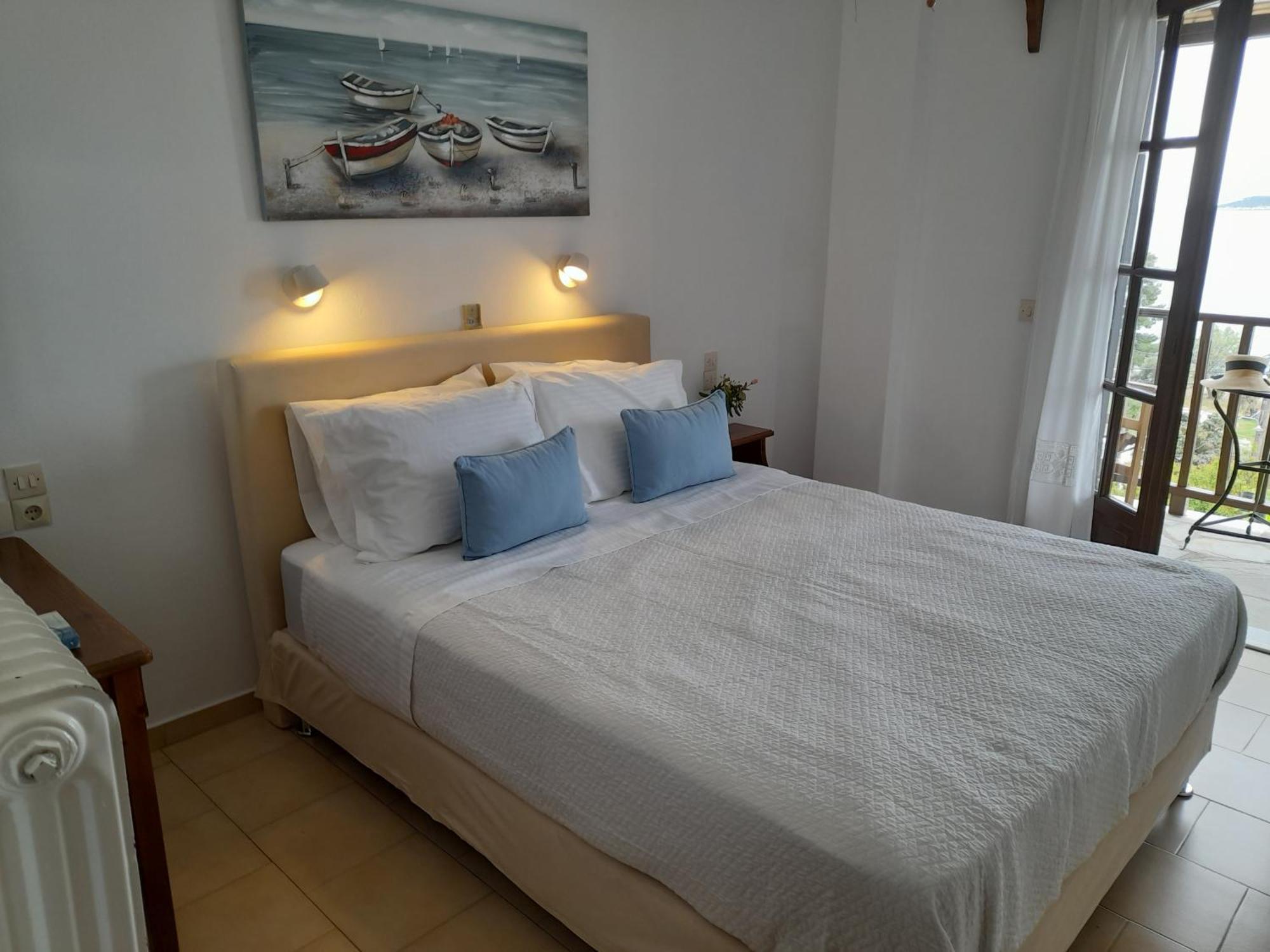 Lilian Beachfront Apartments Neo Klima Ngoại thất bức ảnh