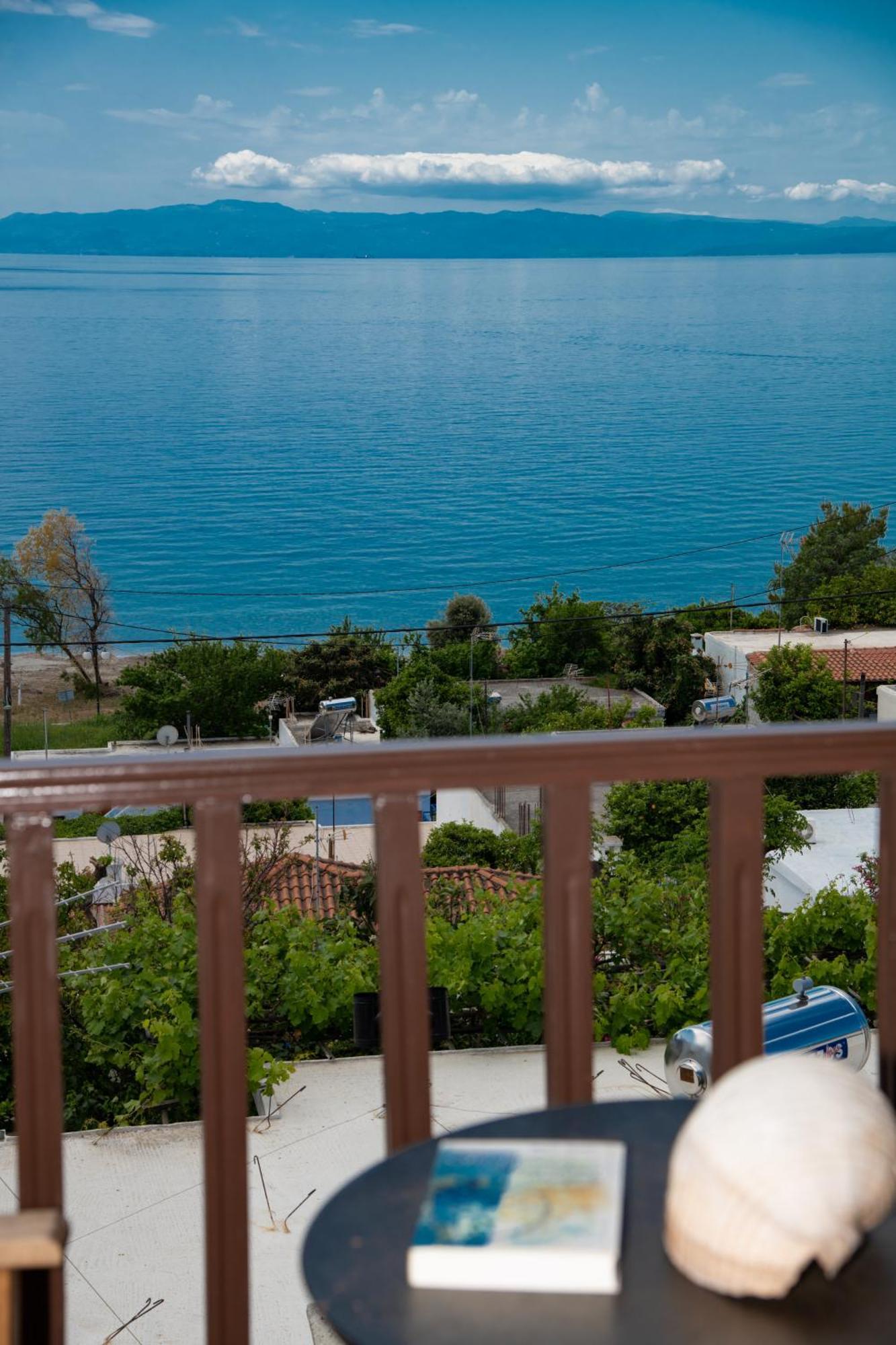 Lilian Beachfront Apartments Neo Klima Ngoại thất bức ảnh