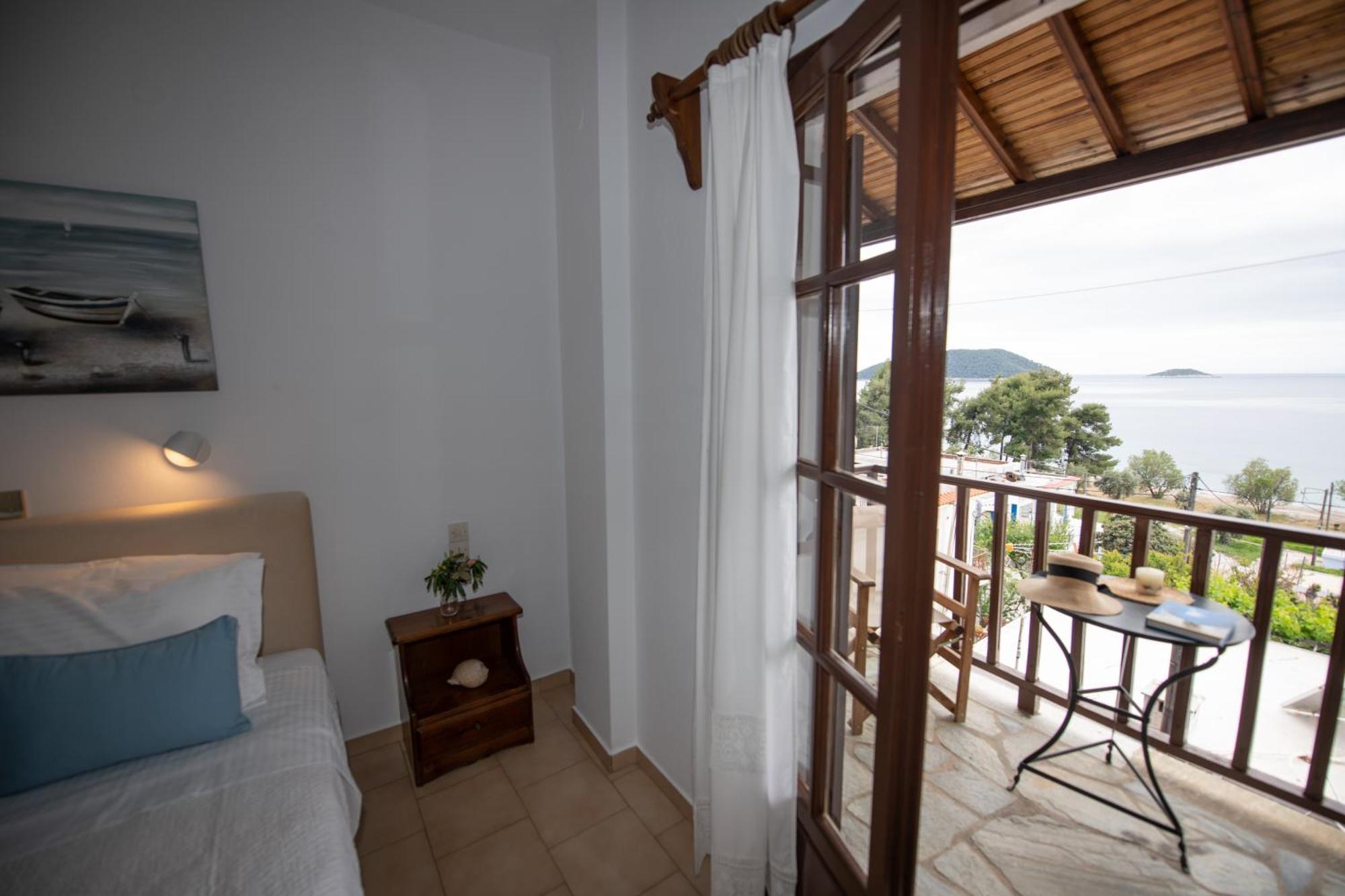 Lilian Beachfront Apartments Neo Klima Ngoại thất bức ảnh