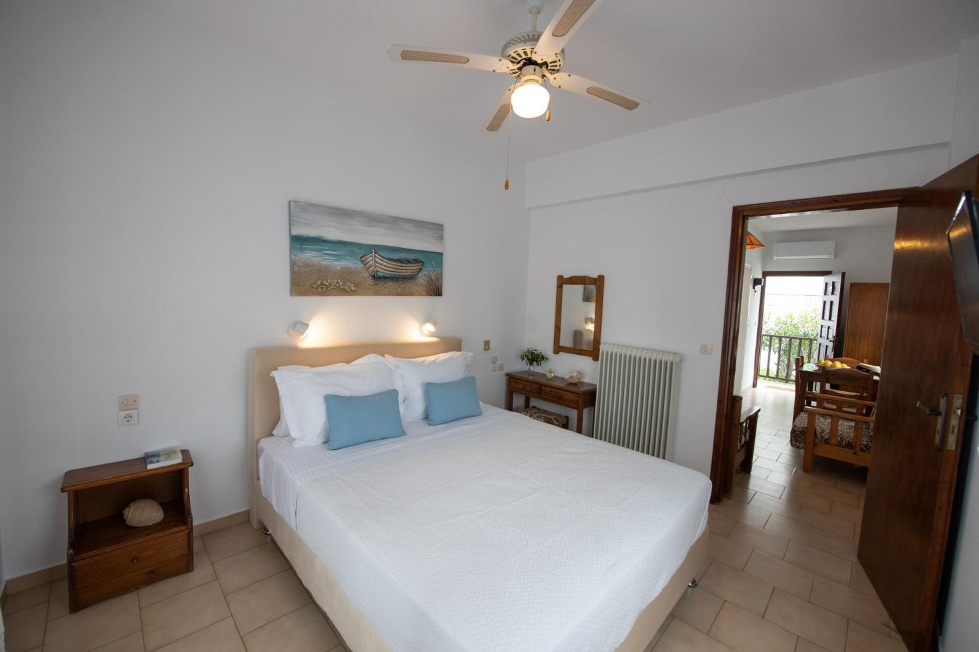 Lilian Beachfront Apartments Neo Klima Ngoại thất bức ảnh