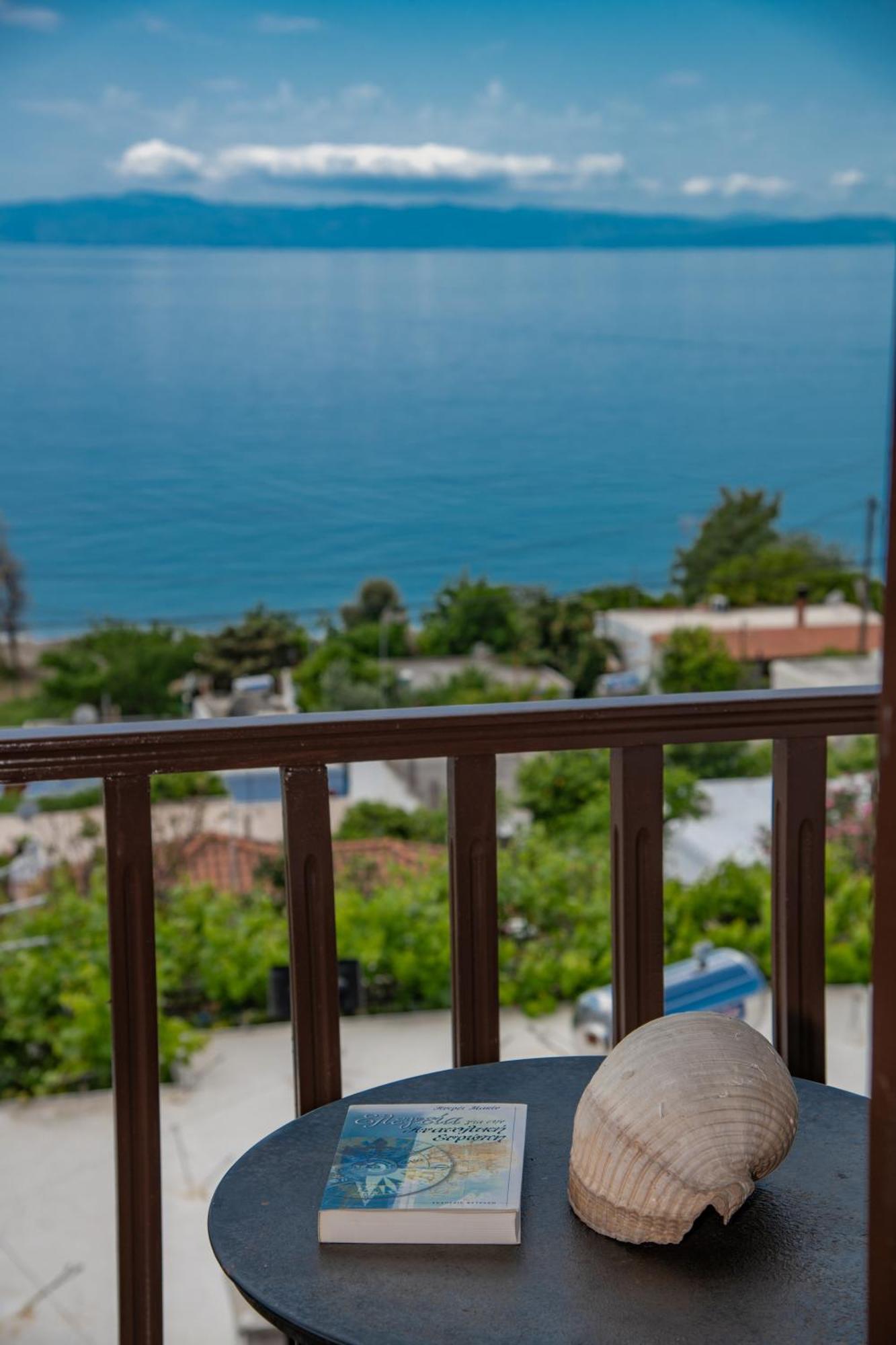 Lilian Beachfront Apartments Neo Klima Ngoại thất bức ảnh